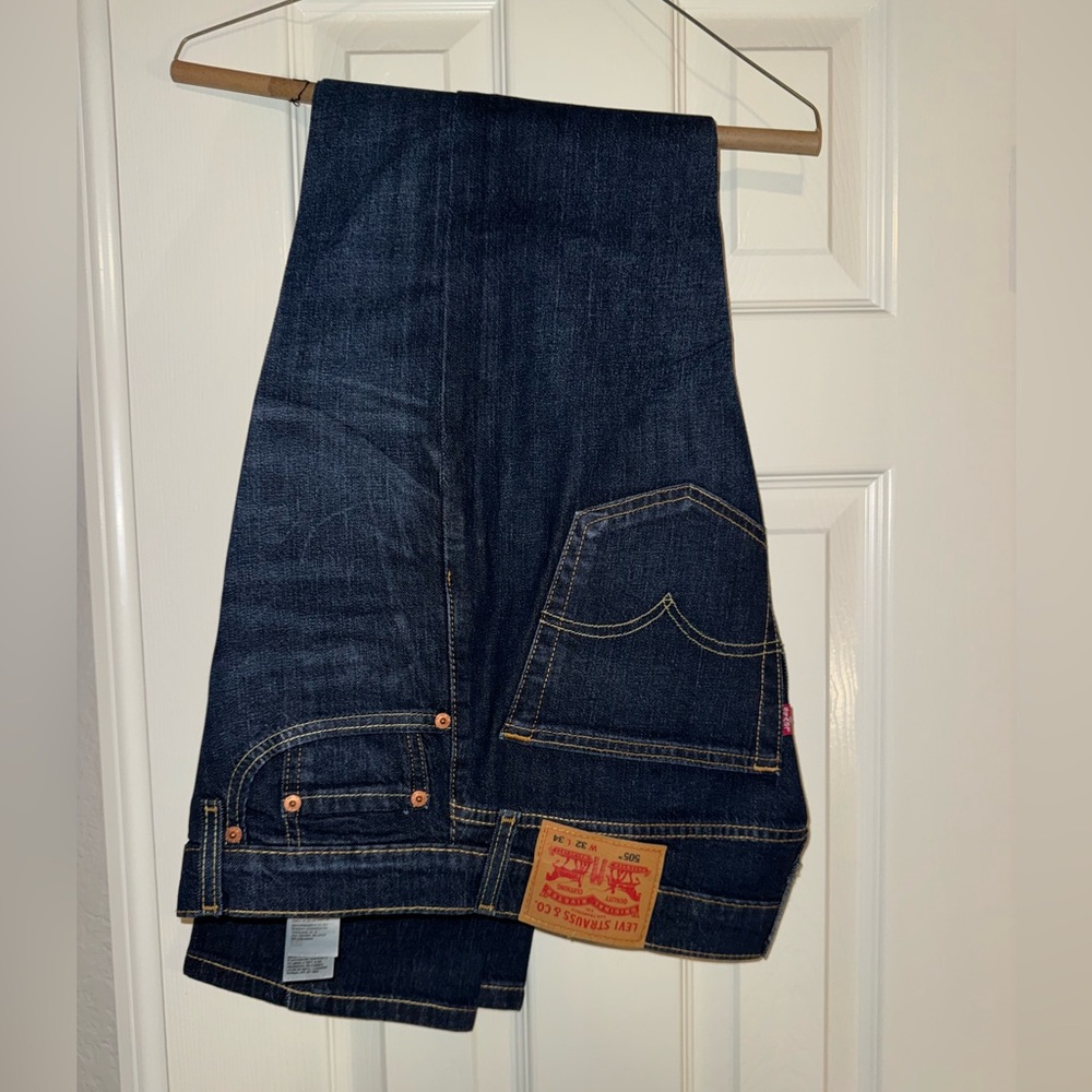 Men’s Levi’s 505 jeans